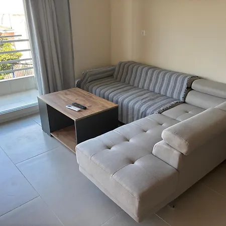 Ifi's 2 Bedrooms شقة *